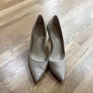 Calvin Klein Women’s Tan Natural Pointy Close Toe Dressy Formal Heels